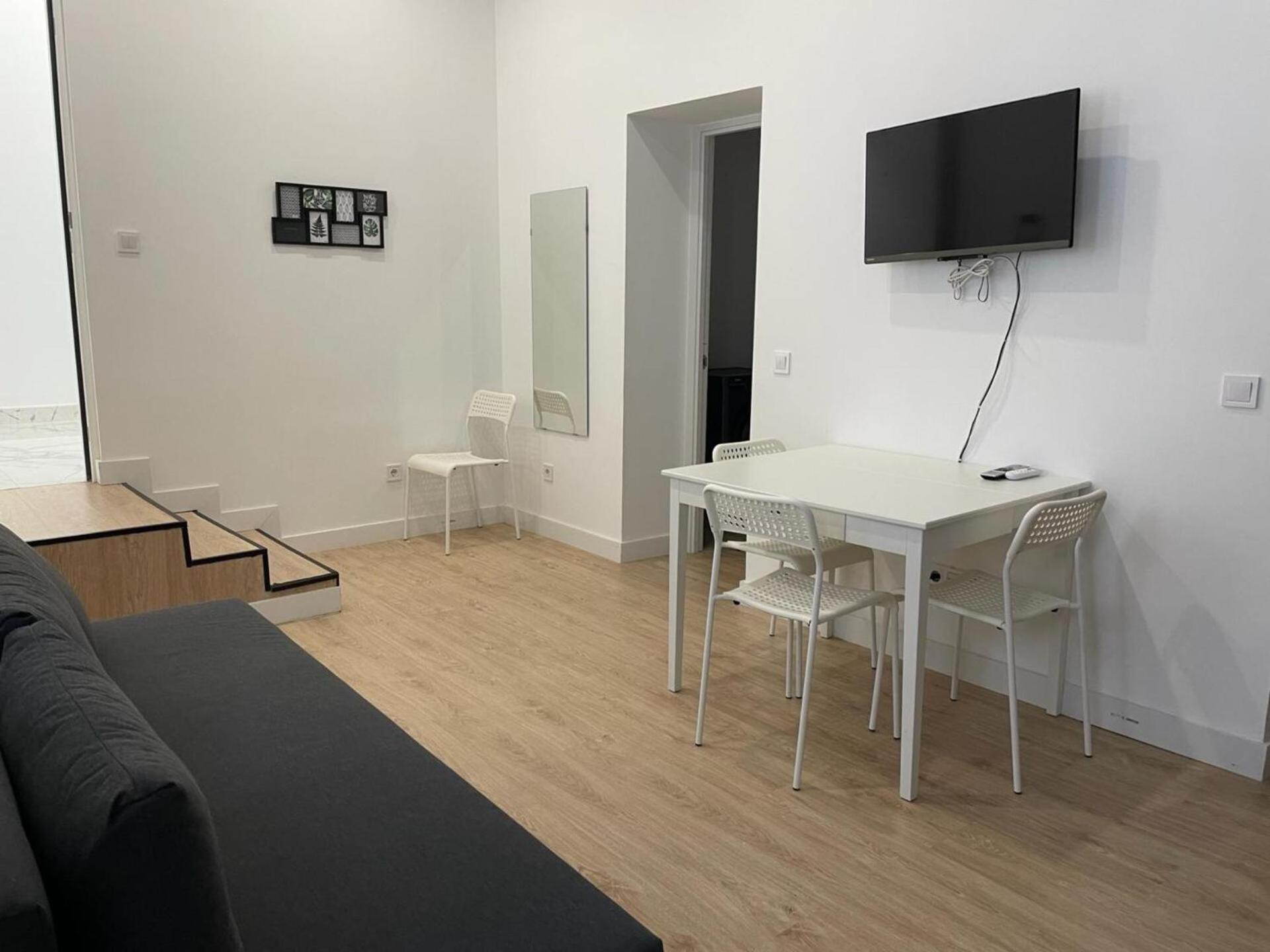 Ferienwohnung U1 Ap Nuevo, Bien Comunicado Madrid Centro Exterior foto