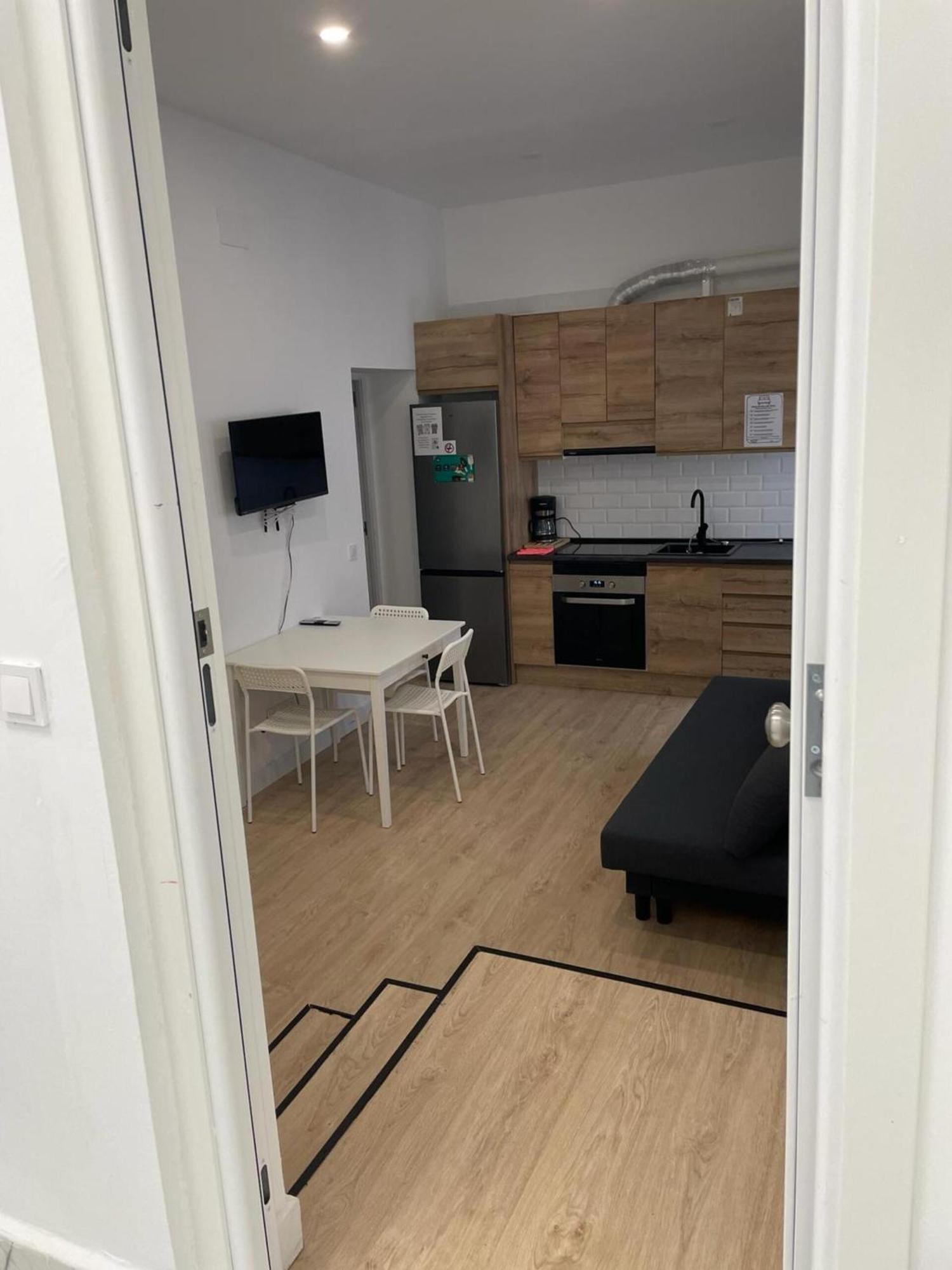 Ferienwohnung U1 Ap Nuevo, Bien Comunicado Madrid Centro Exterior foto